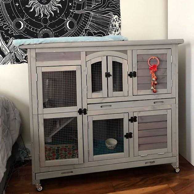 2 Story Rabbit Hutch on Wheels C543