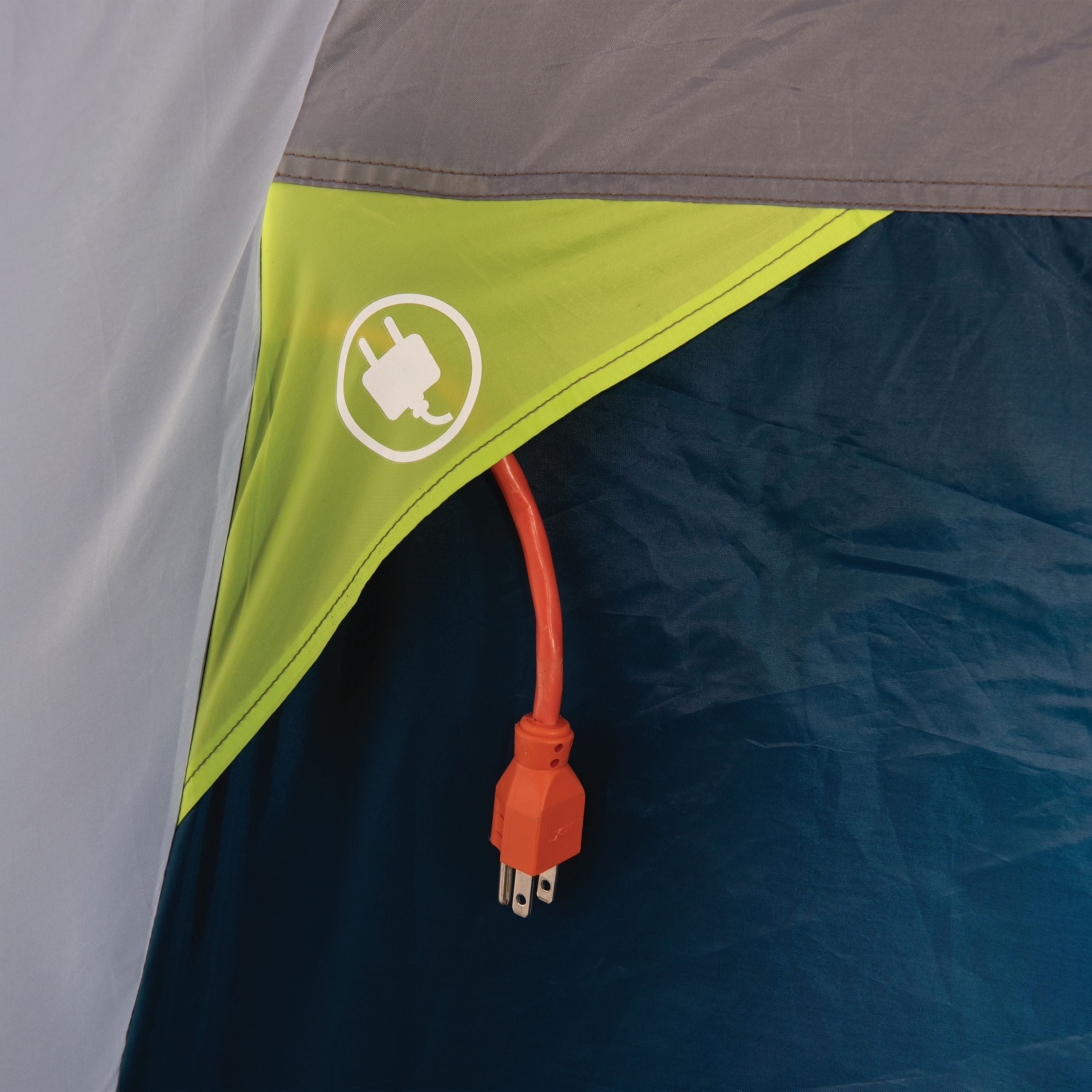 10-Person Dome Tent with Screen Porch O650559