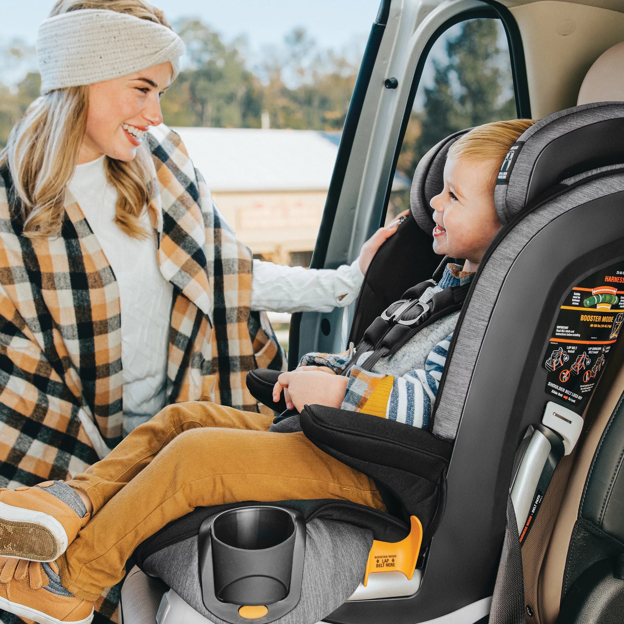 Harness + Booster Car Seat - Shadow (Black) O257853