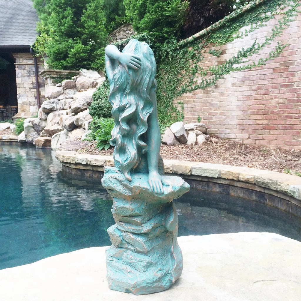 Giant Mermaid Sitting on Coastal Rock Garden Statue G577570
