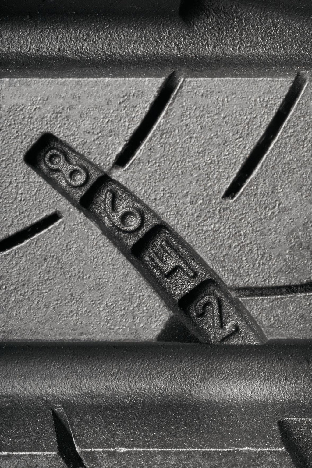 All-Season Tire 225/65R17 102H U23128