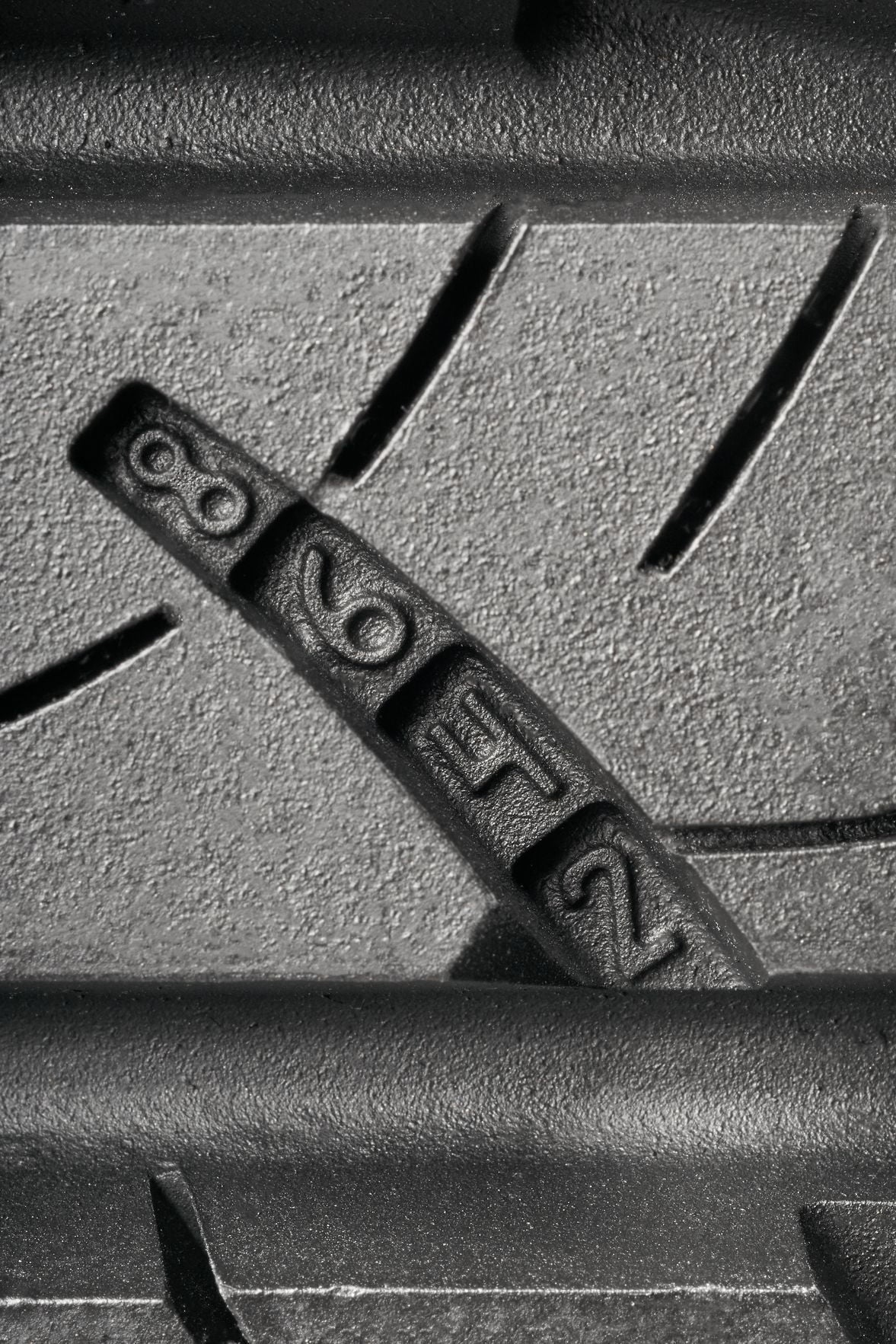 All-Season Tire 225/65R17 102H U23128