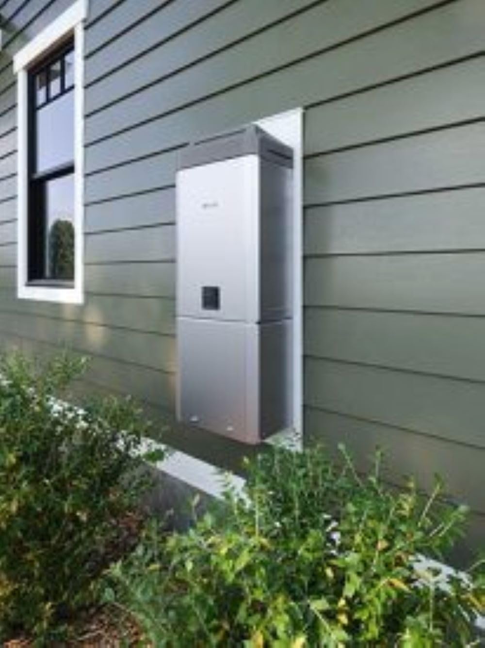 Condensing Tankless Water Heater, Indoor or Outdoor, 11.1 GPM N142