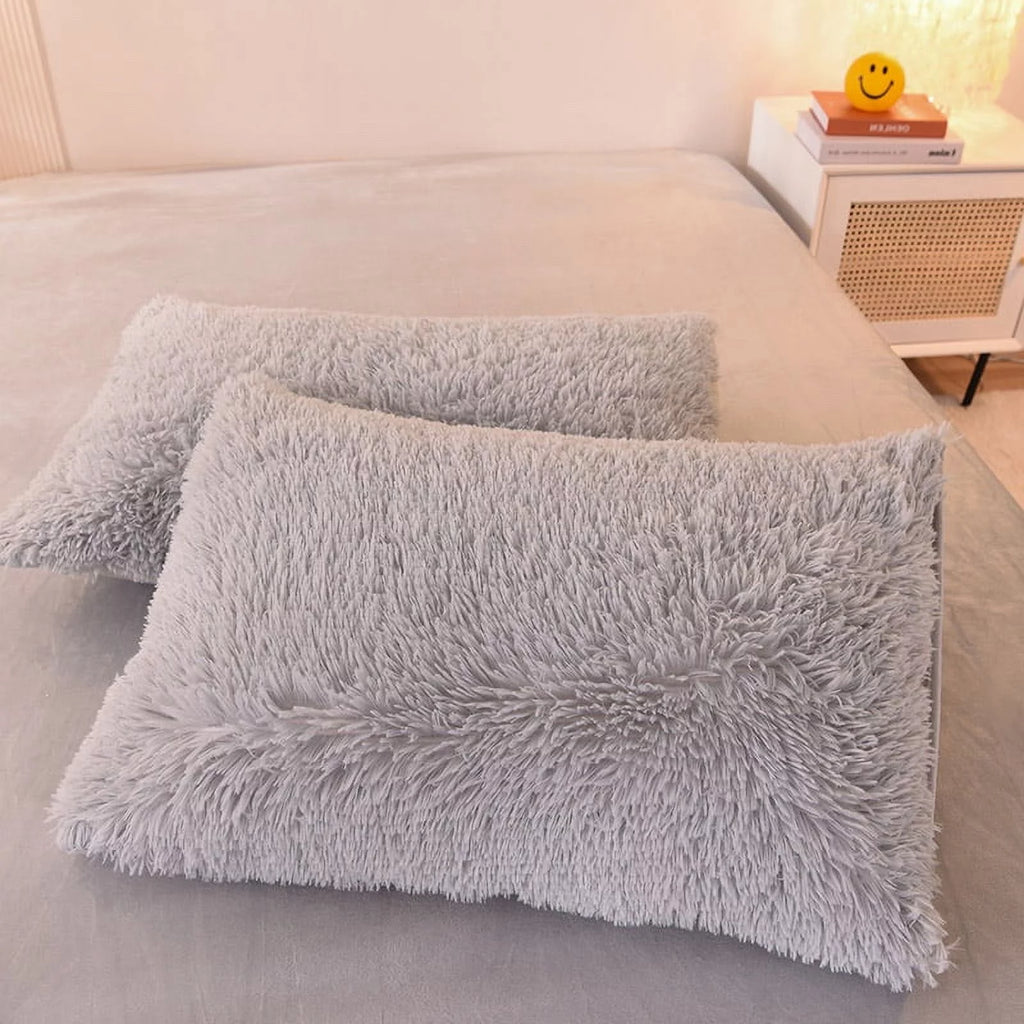 Shaggy Faux Fur Duvet Cover Set with 2 Pillowcases, Full Size W8940