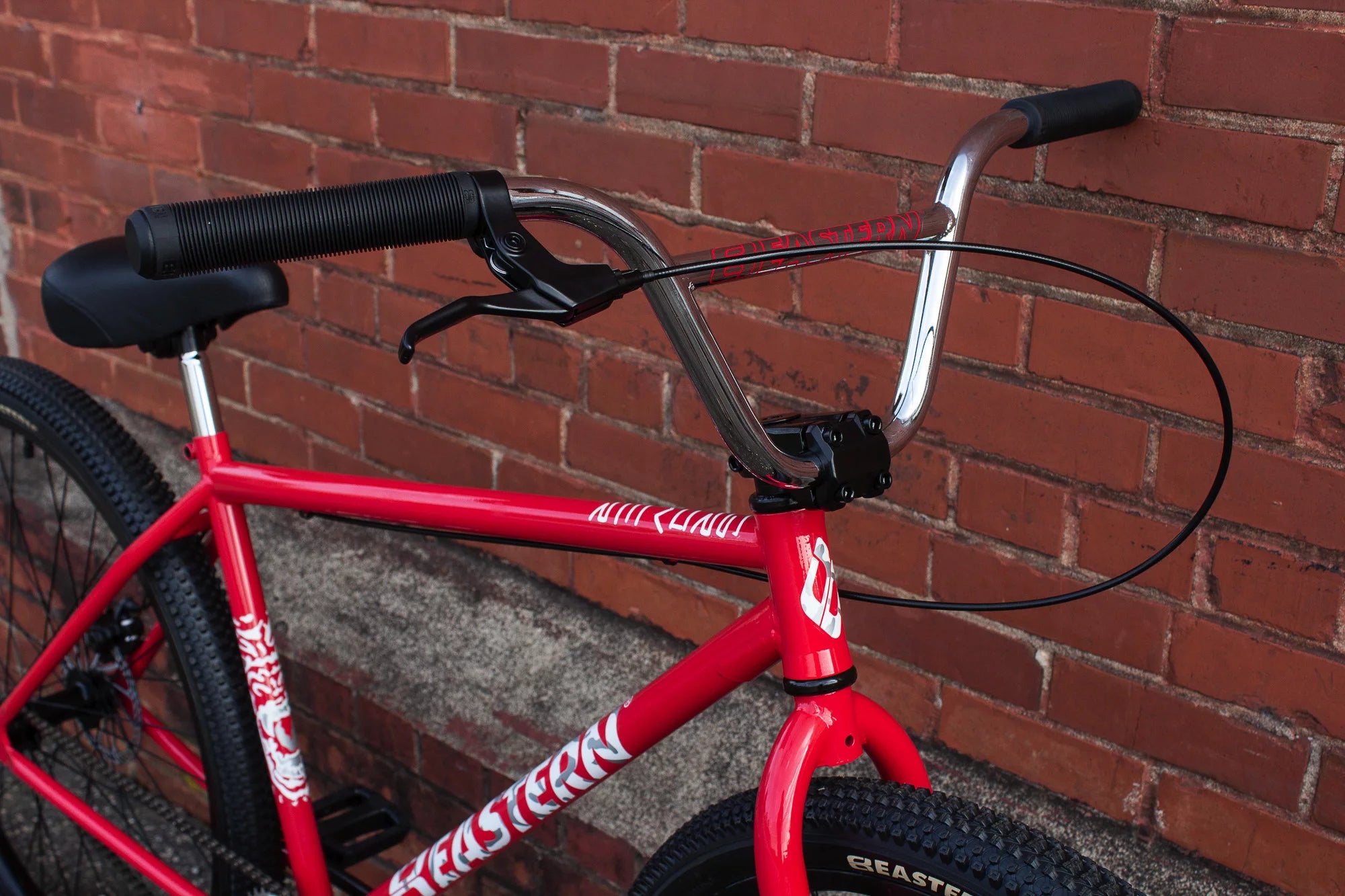 29" BMX Growler Bicycle - Red J637