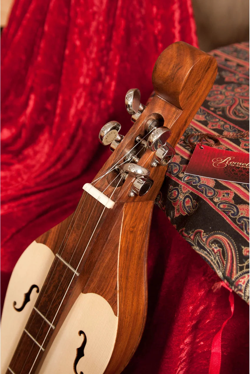 Dulcimer - 4 String Z6840