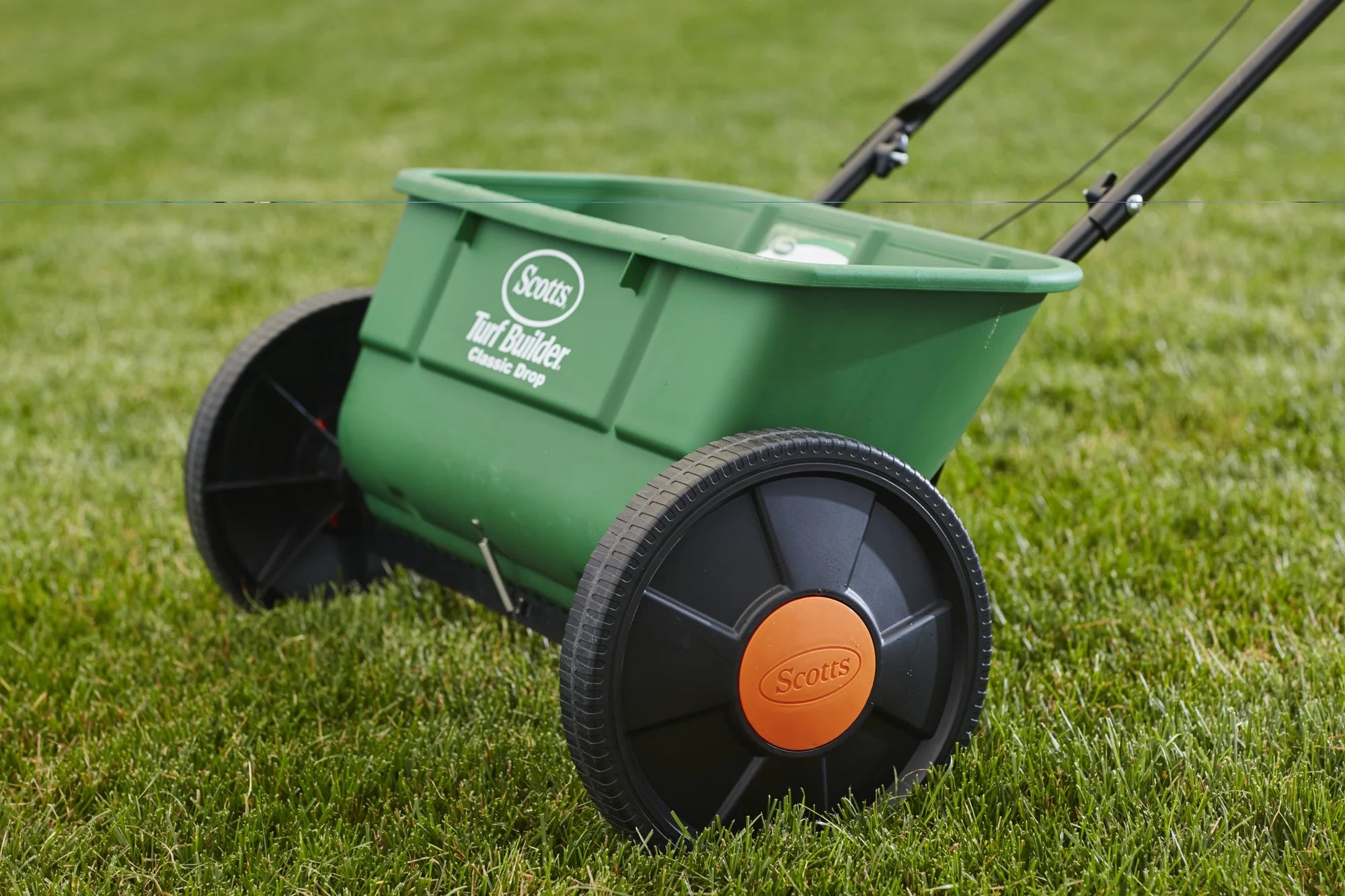Classic Drop Spreader Q97057